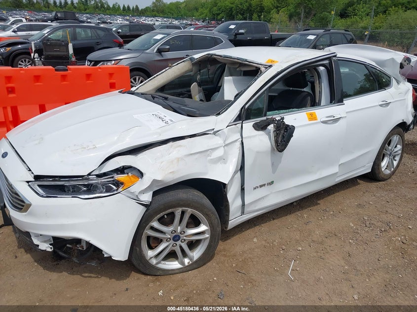 VIN 3FA6P0LUXJR118746 2018 FORD FUSION HYBRID SE