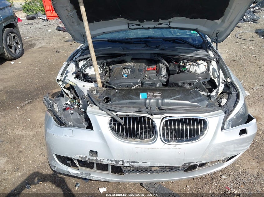 2008 BMW 528Xi VIN: WBANV13518CZ58205 Lot: 45180444