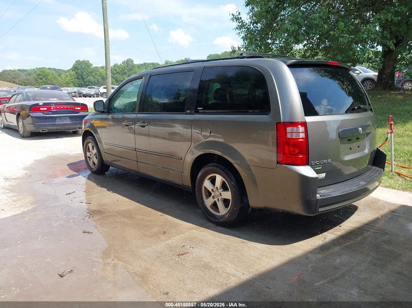 Vin: 2d4rn4de1ar219999, lot: 45678269, dodge grand caravan se 20103
