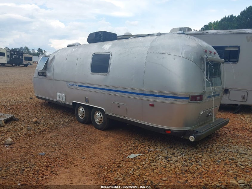 1984 AIRSTREAM SOVEREIGN auction photo 3