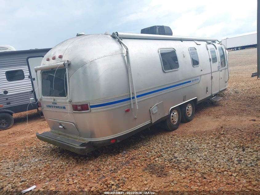 1984 AIRSTREAM SOVEREIGN auction photo 4