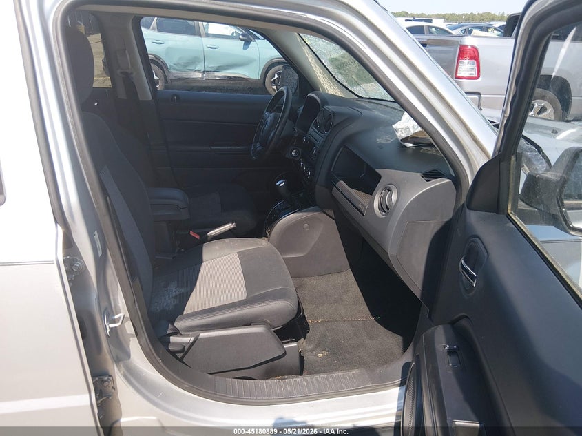 2012 JEEP PATRIOT auction photo 5