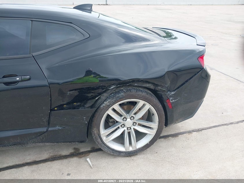 2018 CHEVROLET CAMARO auction photo 6