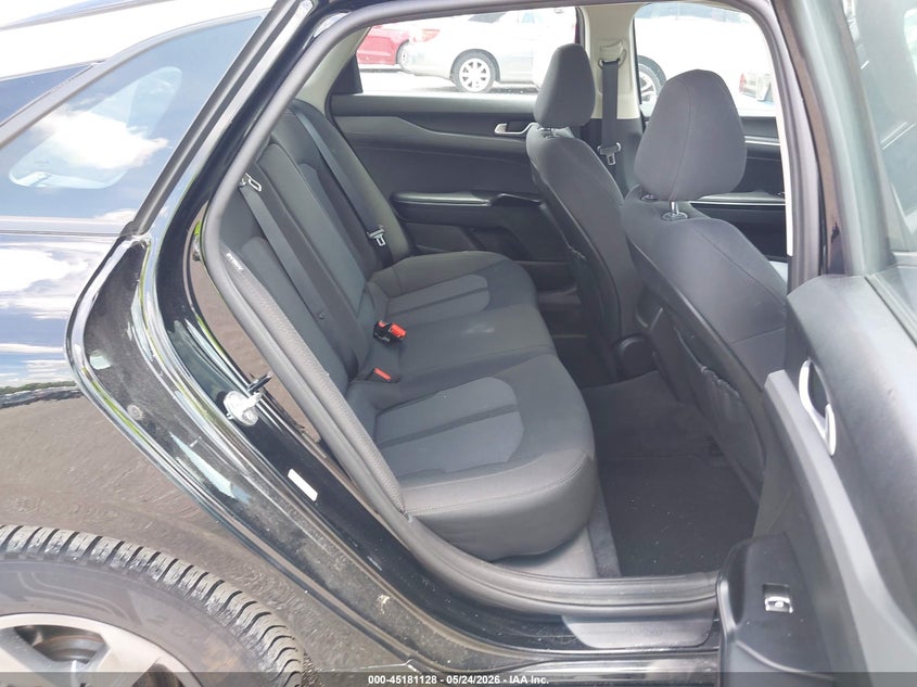 2022 KIA K5 auction photo 8