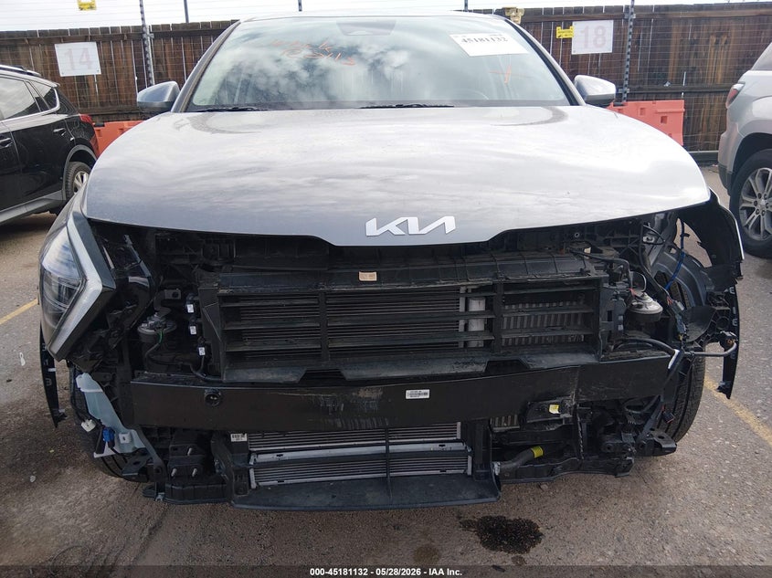 2025 KIA SPORTAGE HYBRID auction photo 6