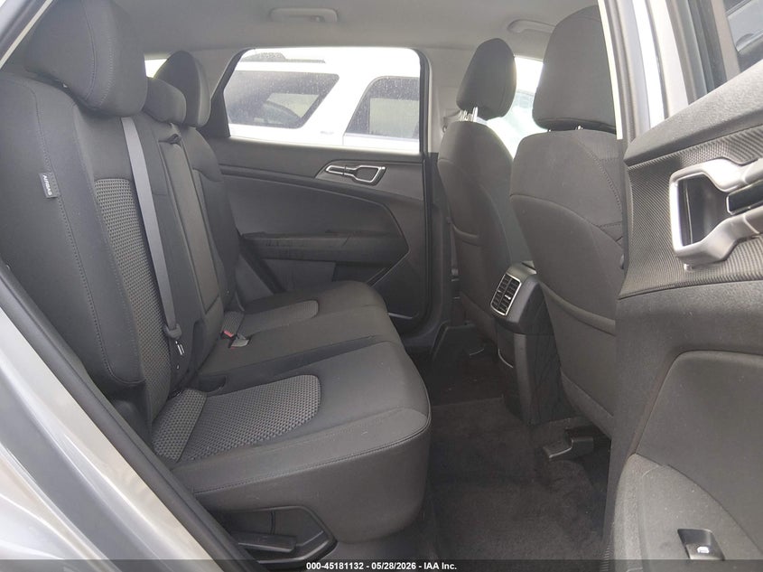2025 KIA SPORTAGE HYBRID auction photo 8