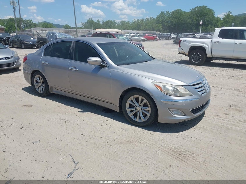 2012 HYUNDAI GENESIS 3.8