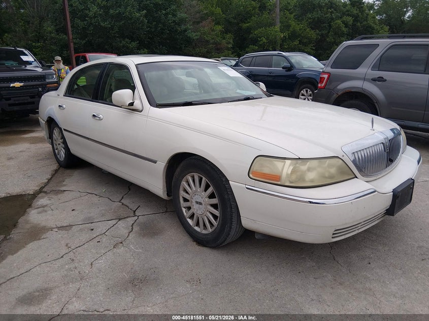 2004 LINCOLN TOWN CAR ULTIMATE