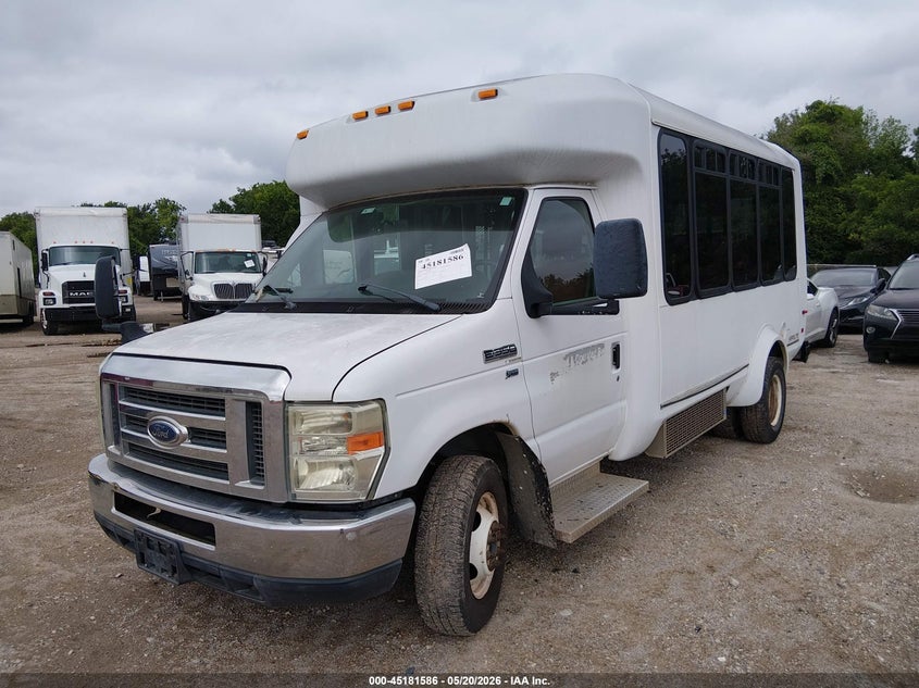 2013 Ford E-350 Cutaway 1FDEE3FL0DDA42110 photo 1