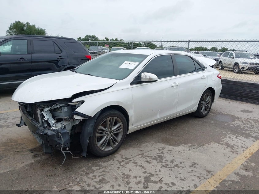 2017 Toyota Camry Le 4T1BF1FKXHU775234 photo 1