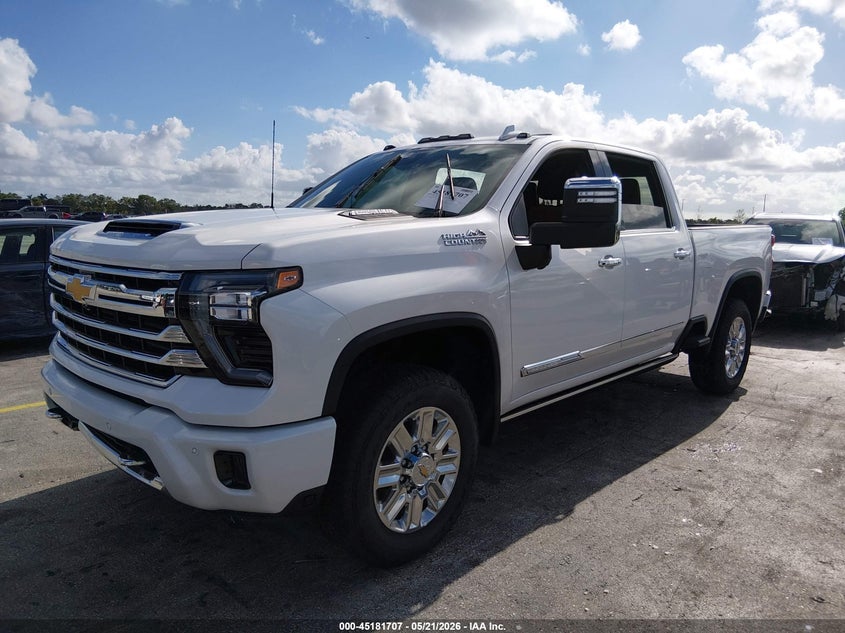 2025 CHEVROLET SILVERADO 2500HD auction photo 2