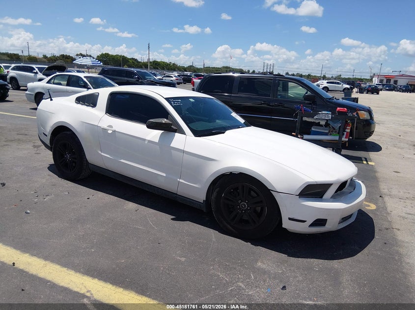 2012 Ford Mustang 3.7 V6 White Lot 111045181761 Vin 1ZVBP8AMXC5244652