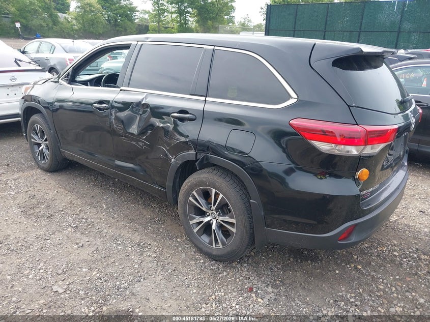 VIN 5TDBZRFH7JS822390 2018 TOYOTA HIGHLANDER LE