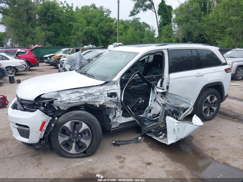 2023 JEEP GRAND CHEROKEE 4XE auction photo 6