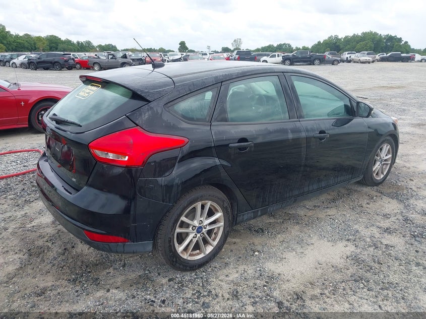 Vin: 1fadp3k27hl225898, lot: 45679672, ford focus se 20174