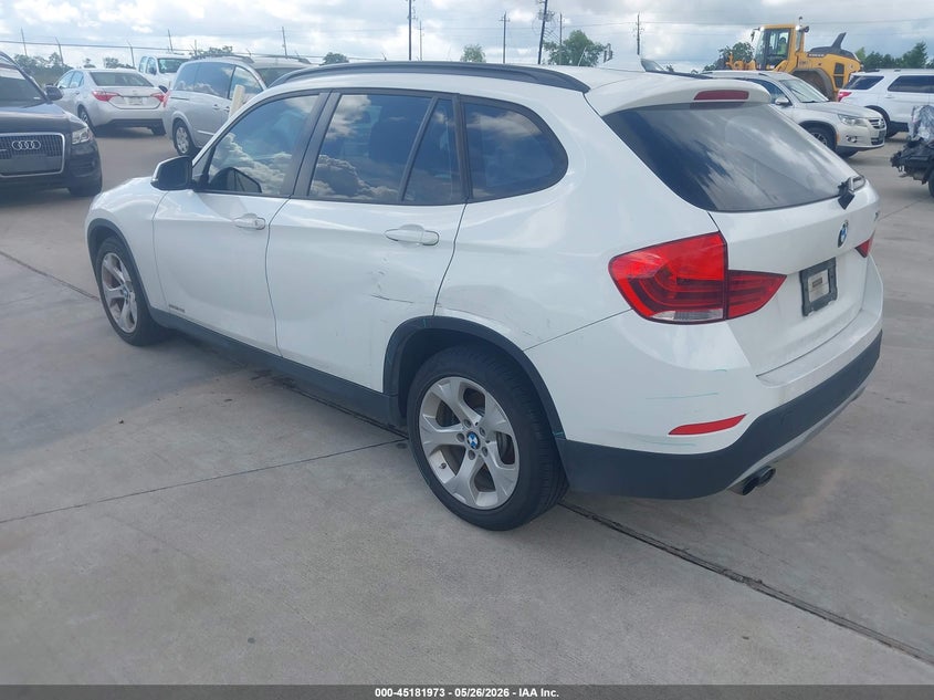 2015 BMW X1 auction photo 3