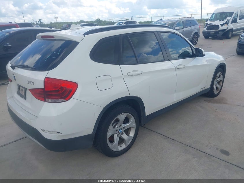 2015 BMW X1 auction photo 4