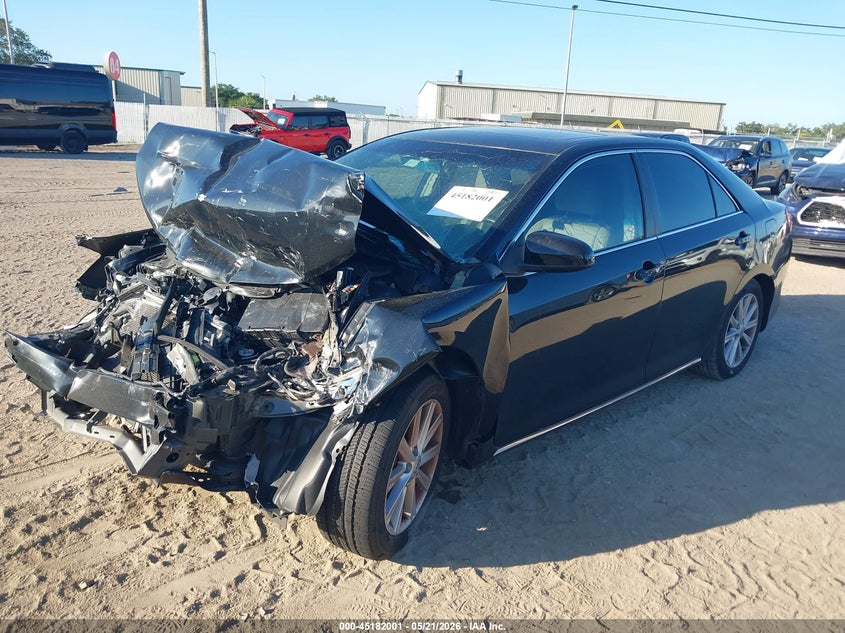 2013 TOYOTA CAMRY auction photo 2
