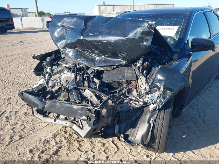 2013 TOYOTA CAMRY auction photo 6