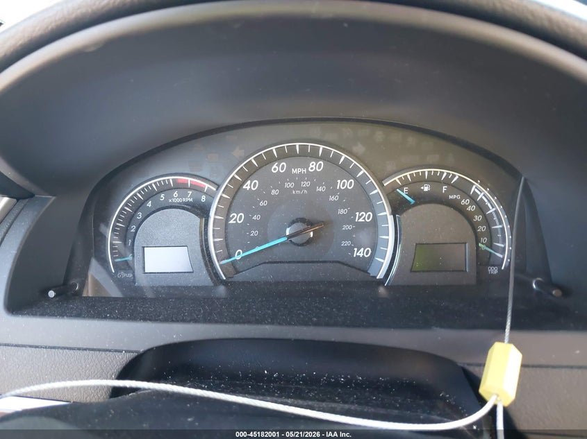 2013 TOYOTA CAMRY auction photo 7