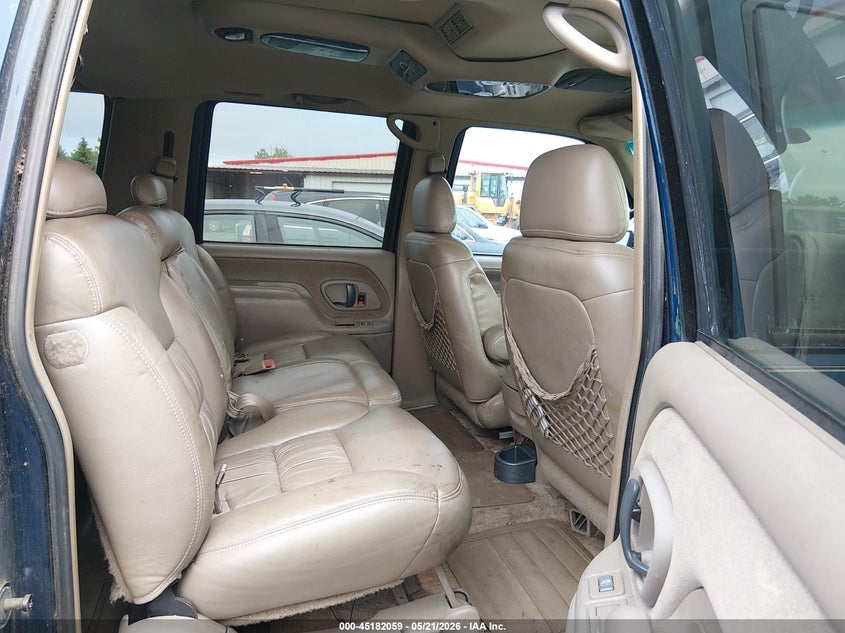 1999 Chevrolet Suburban 1500 Lt VIN: 3GNFK16R5XG122379 Lot: 45182059