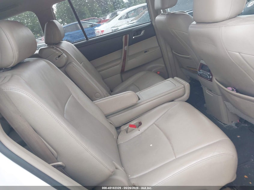 2013 TOYOTA HIGHLANDER SPORT UTILITY VEHICLE 3.5L V-6 DOHC, VVT, 270HP