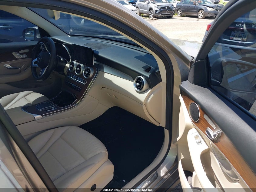 MERCEDES-BENZ GLC 300 - zdjęcie 5
