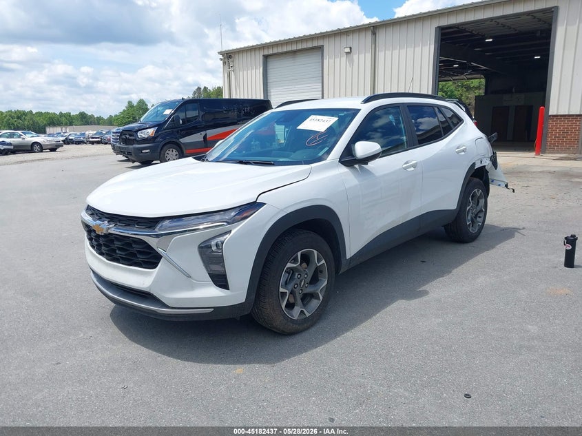 2024 CHEVROLET TRAX auction photo 2