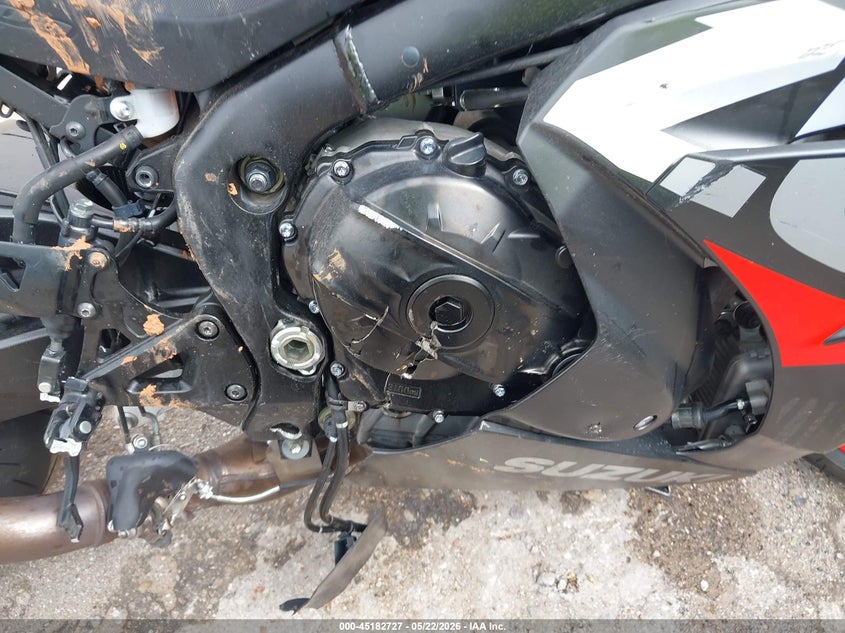 2021 SUZUKI GSX-R1000 auction photo 8