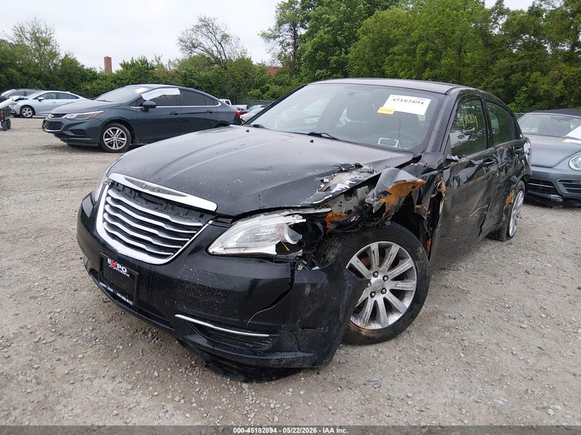 Vin: 1c3ccbbb1dn575400, lot: 45680607, chrysler 200 touring 20132
