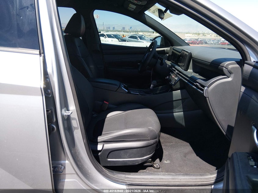 2025 HYUNDAI TUCSON auction photo 5