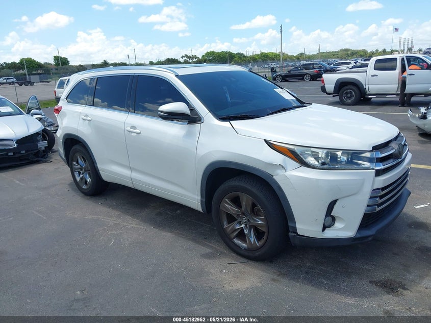 Vin: 5tdyzrfh2hs221831, lot: 45680665, toyota highlander limited platinum 2017 img_1