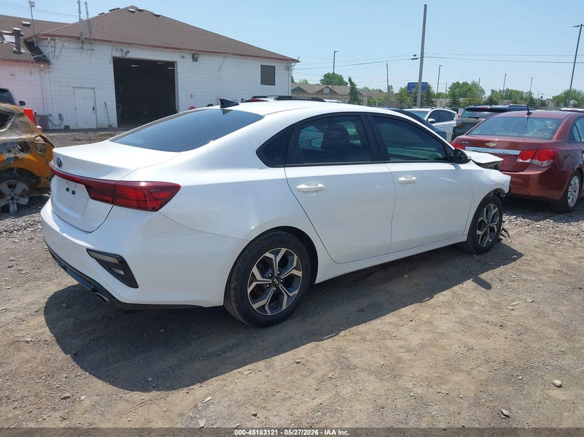 VIN 3KPF24AD0ME282246 2021 KIA FORTE LXS