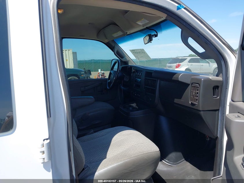 2019 GMC SAVANA 3500 auction photo 5