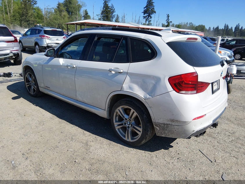 2013 BMW X1 auction photo 3