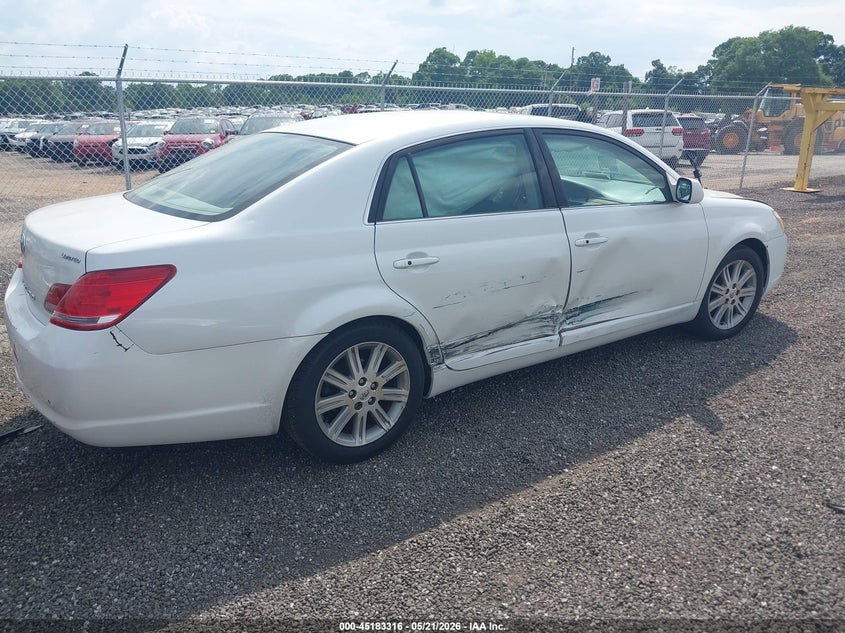 2005 TOYOTA AVALON — zdjęcie 4