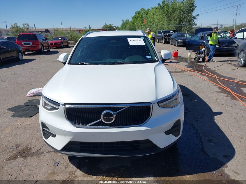 2023 Volvo Xc40 B5 Core VIN: YV4L12UK1P2967889 Lot: 45183382
