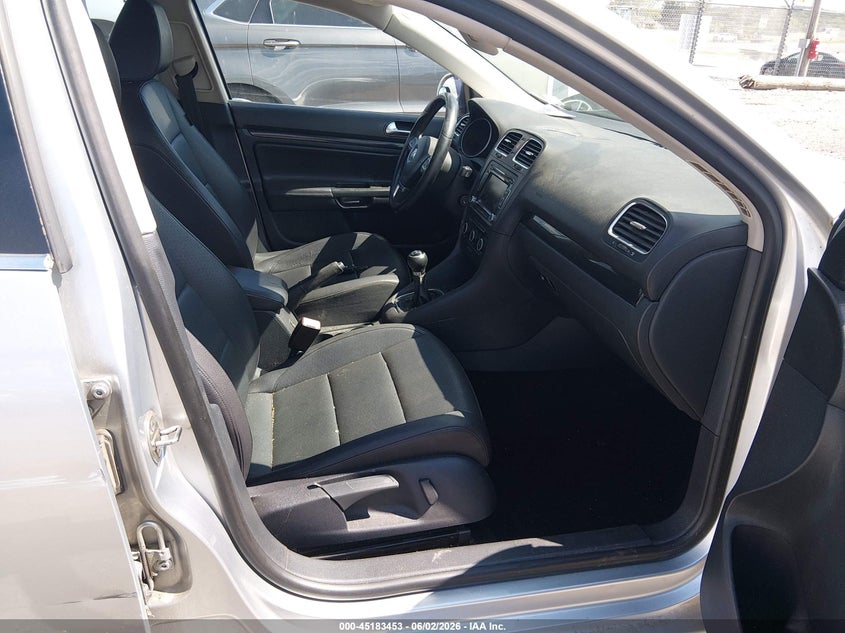 2012 Volkswagen Jetta 2.0 Sportwagen 2.0L Tdi silver Lot 111045183453 Vin 3VWML7AJ6CM612467