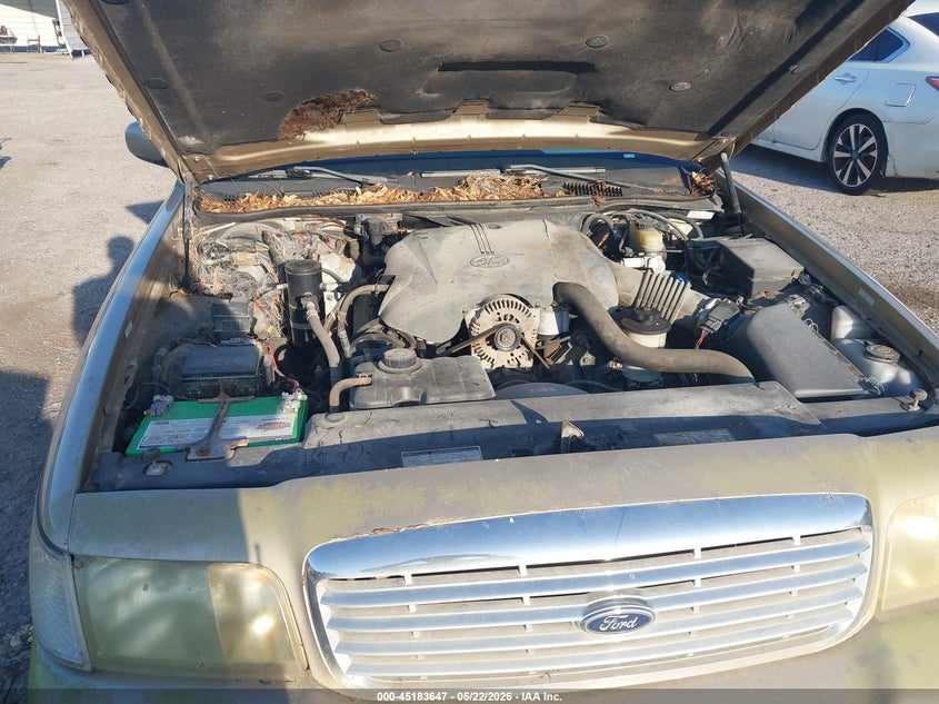 2000 Ford Crown Victoria Lx VIN: 2FAFP74W7YX205086 Lot: 45183647