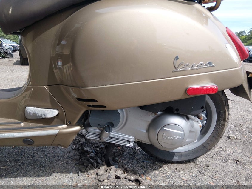 2013 Vespa Gts 300 Super VIN: ZAPM459L9D5801372 Lot: 45183715