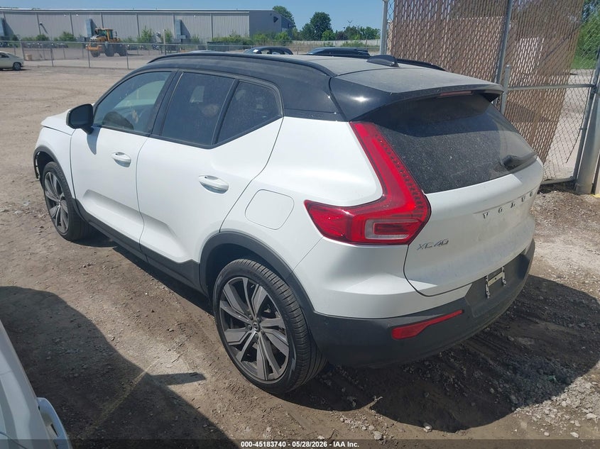 2022 VOLVO XC40 RECHARGE PURE ELECTRIC auction photo 3