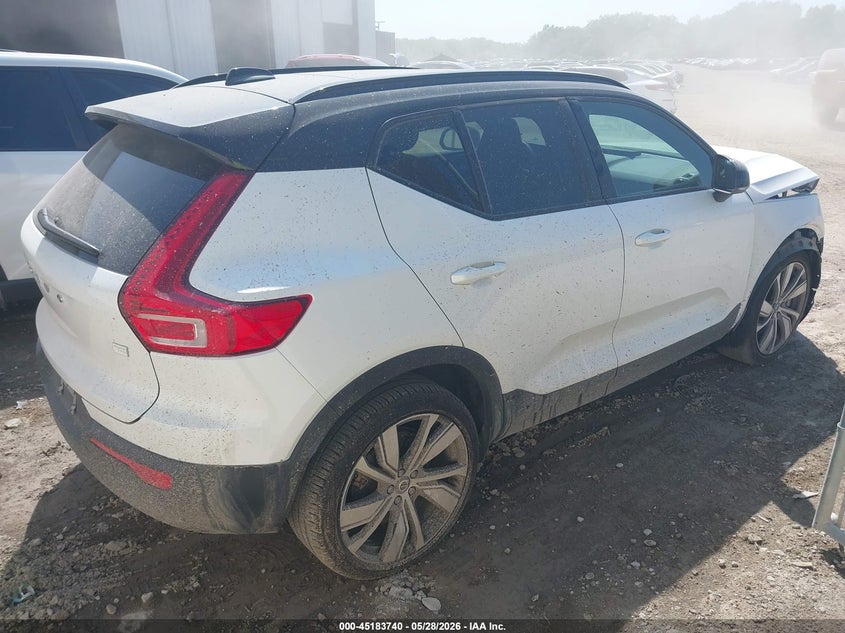 2022 VOLVO XC40 RECHARGE PURE ELECTRIC auction photo 4