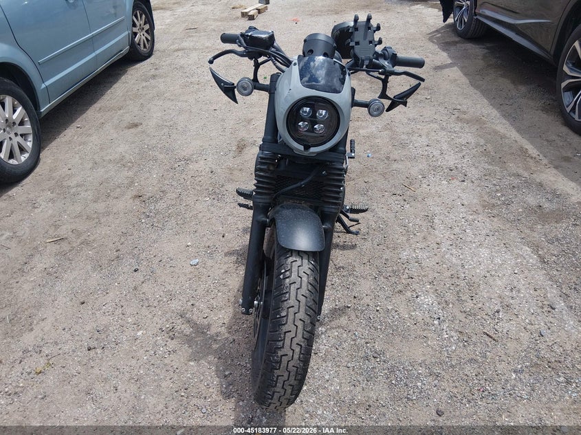 2024 HONDA CM MOTO 2