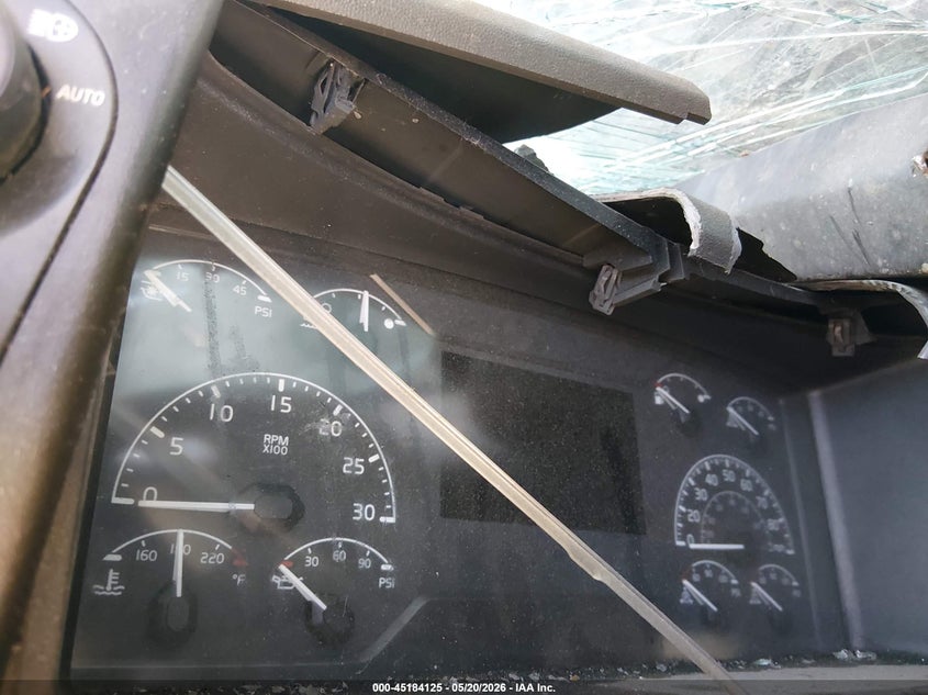 2022 VOLVO VNL auction photo 5