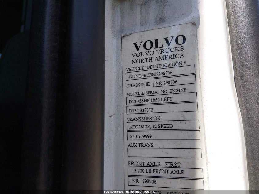 2022 VOLVO VNL auction photo 8