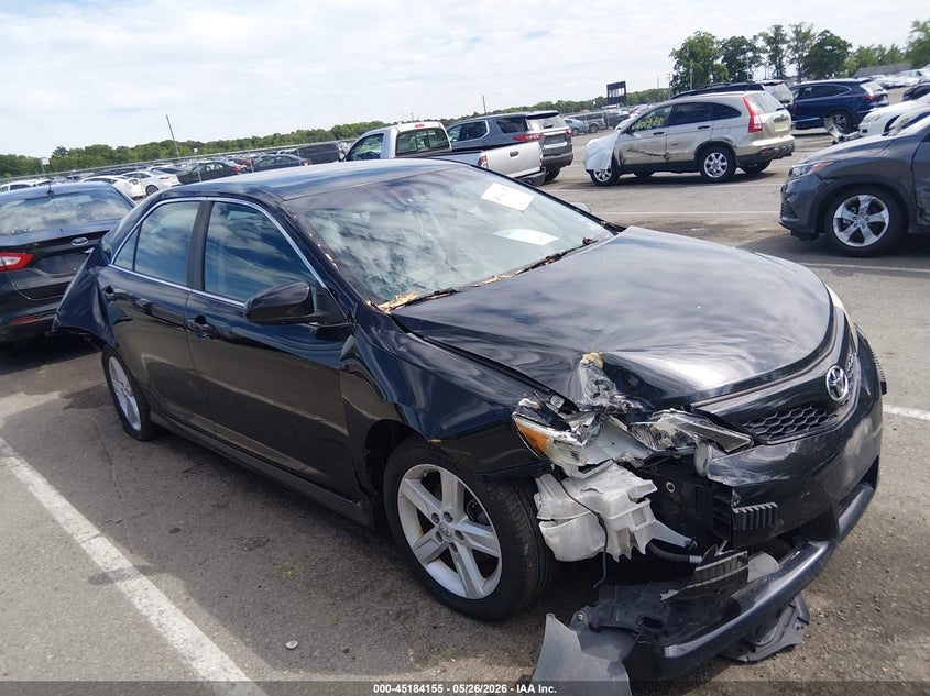 2014 Toyota Se