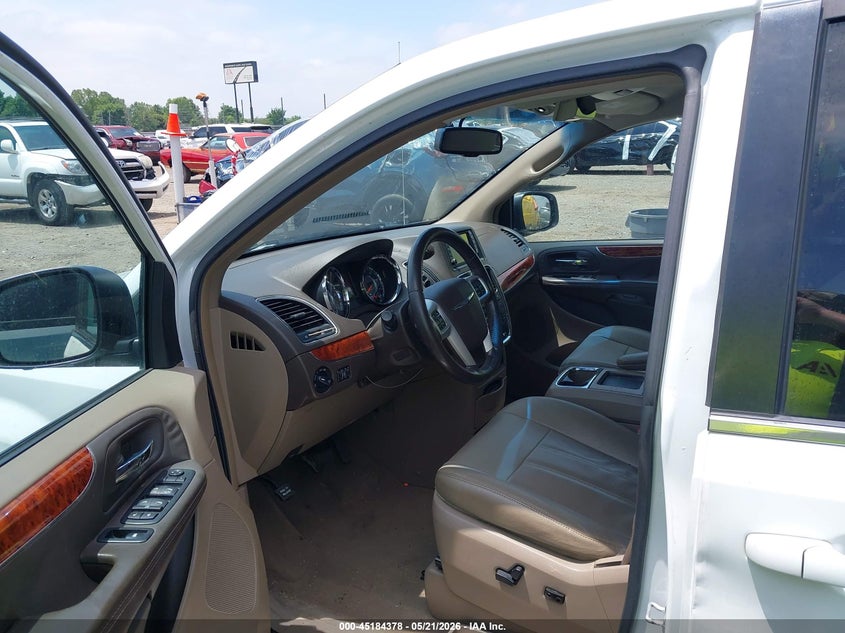2016 Chrysler Town & Country Touring VIN: 2C4RC1BG1GR206233 Lot: 45184378