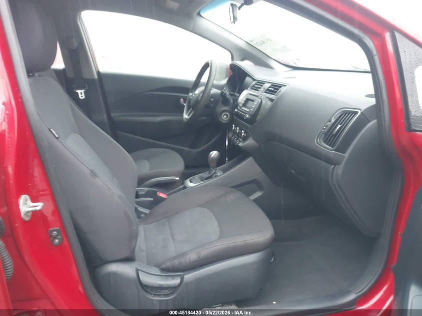 2017 KIA RIO auction photo 5