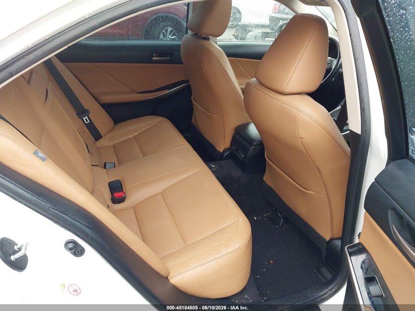 LEXUS IS 300 - zdjęcie 8