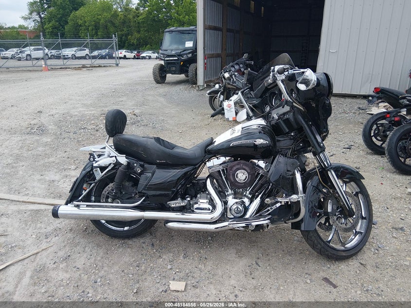 2012 Harley-Davidson Flhxse3 Cvo Street Glide VIN: 1HD1PZ817CB956567 Lot: 45184556